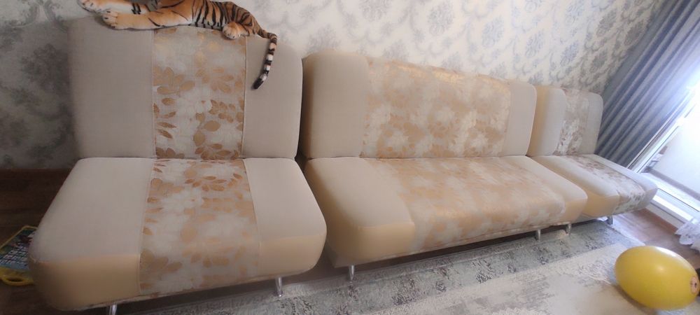 Продам мягкий уголок