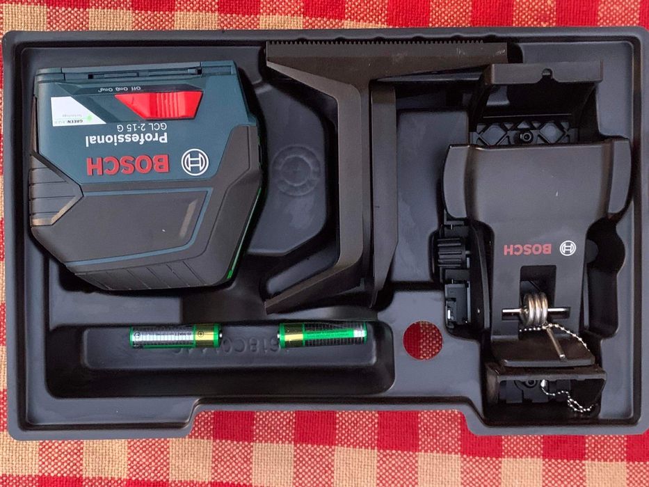 BOSCH GCL 2 - 15 G/ лазерен нивел, зелен лъч/в куфар/