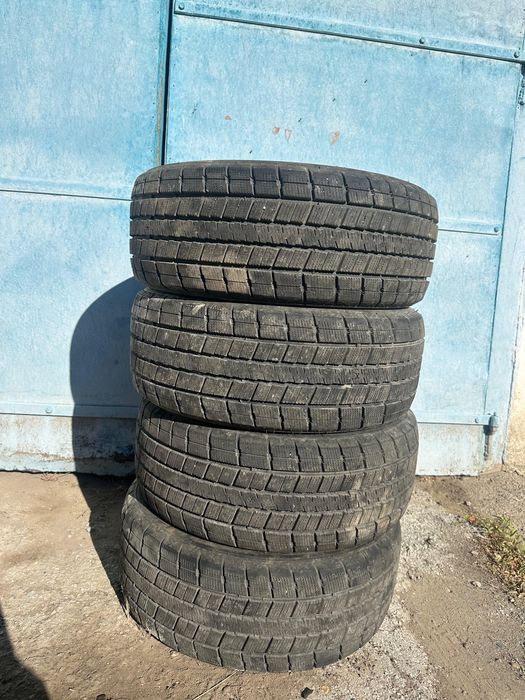 Продам зимние шины
