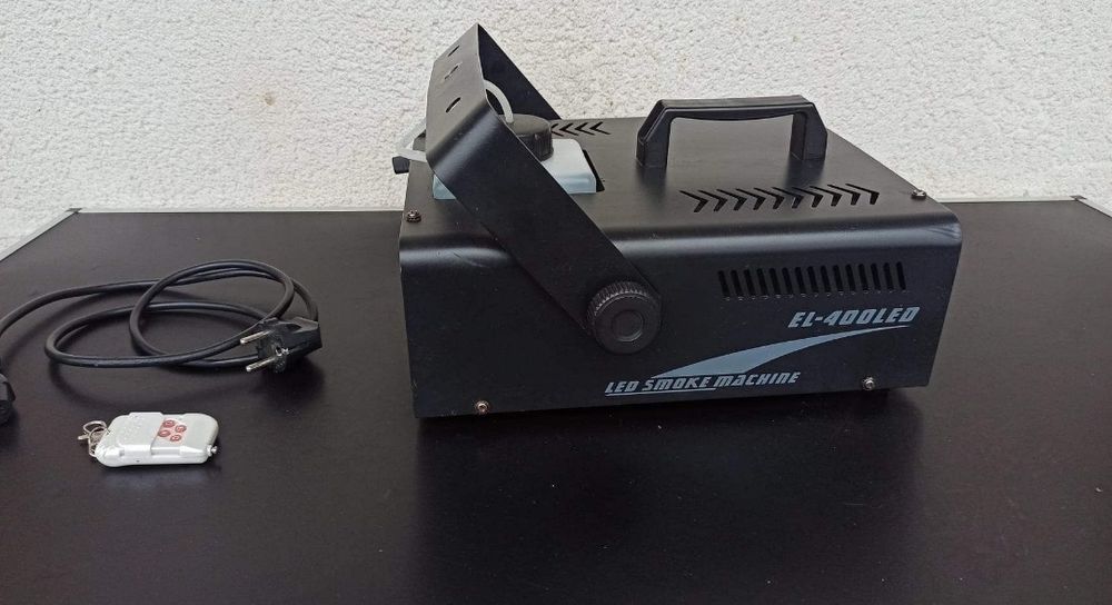 Aparat de fum usor masina proel

plfd400led rgb