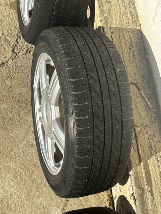 Продаю шины с дисками Торус R15