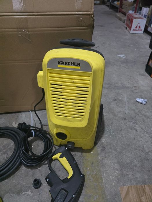 Aparat de spalat cu presiune 145 bar, 500 l/h, cu kit Car & Home Karcher K 5 Classic