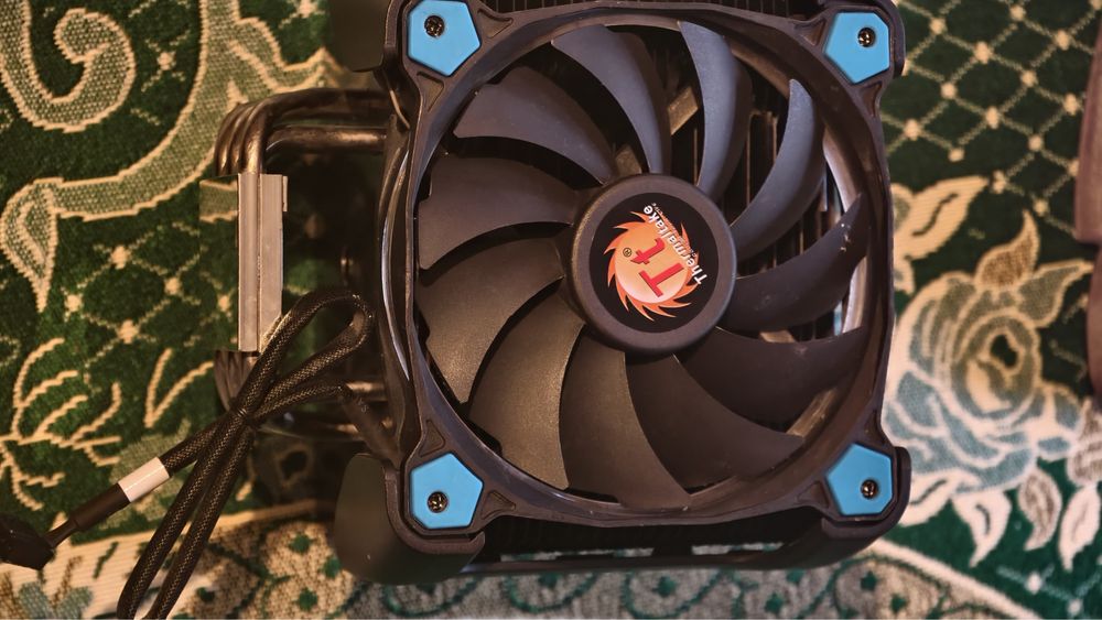 Кулер thermaltake Riing Silent 12 pro