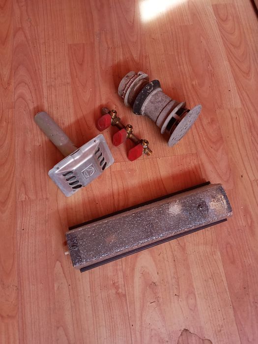 Dezmembrez rulota Knaus,  baia, frigider, alte piese etc.