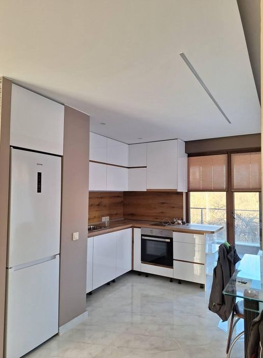 Дава се под наем Двустаен апартамент в София, Триъгълника - 90 кв.м за 599 € - Снимка #3