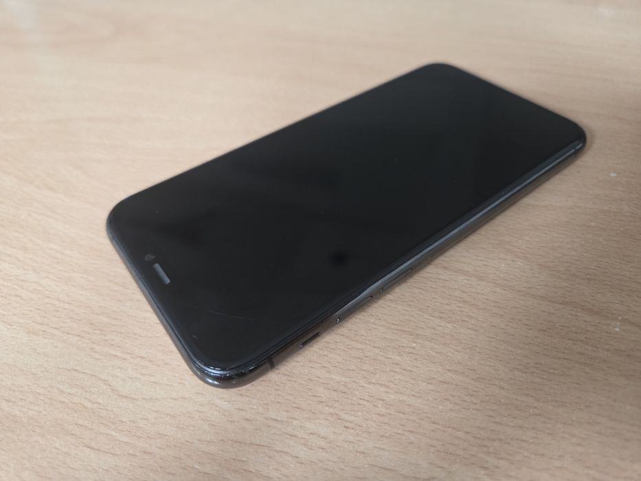 Vand Iphone 11Pro, stare buna
