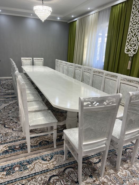 Стол и стулья комплект