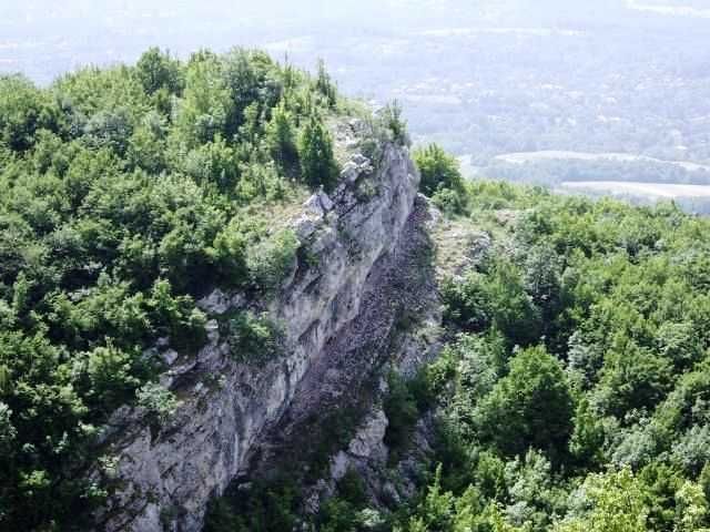 Продава се Къща в с. Живко, Област Габрово - 204 кв.м за 113 €/кв.м - Снимка #15