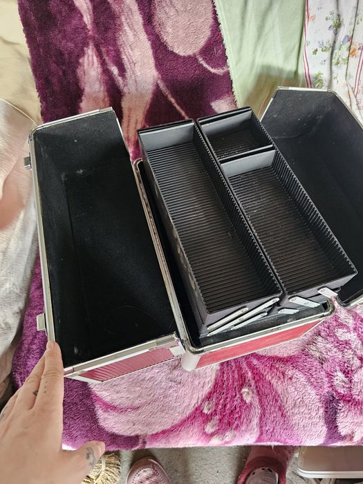 Продам срочно саквояж