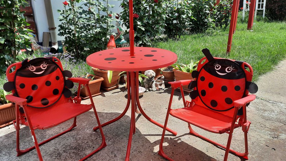 Set gradina copii masa cu scaune umbrela gargarita
