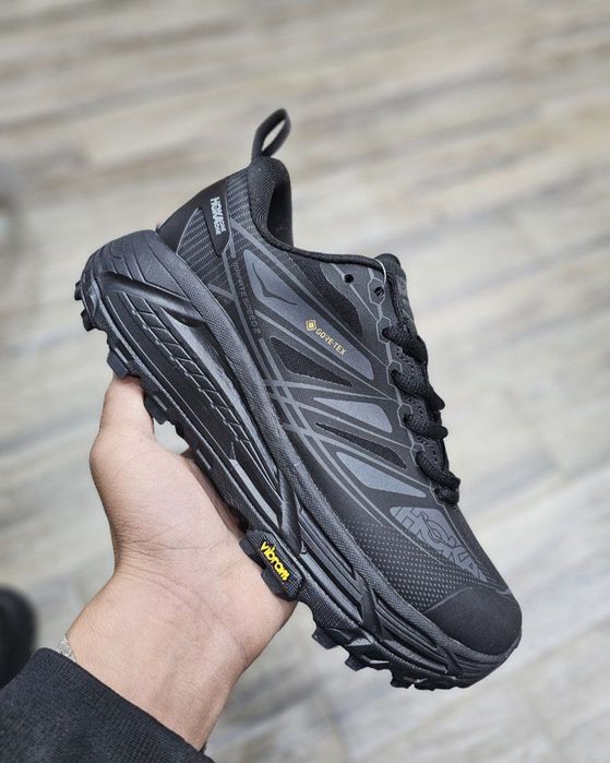 Новая Hoka Gor-tex