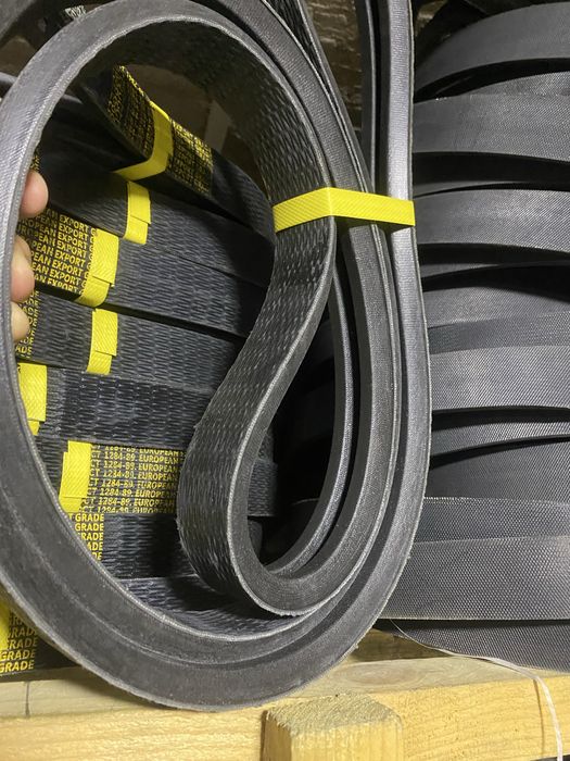 Ремень клинавой зубчатый ленточный