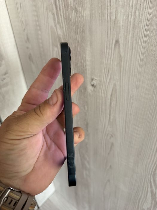 Vand iphone 13 de 128 gb