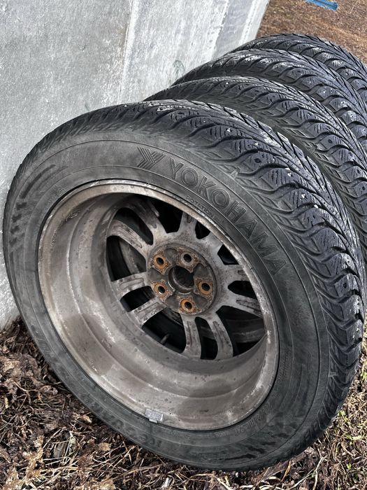 Продаются шины без диска зимние