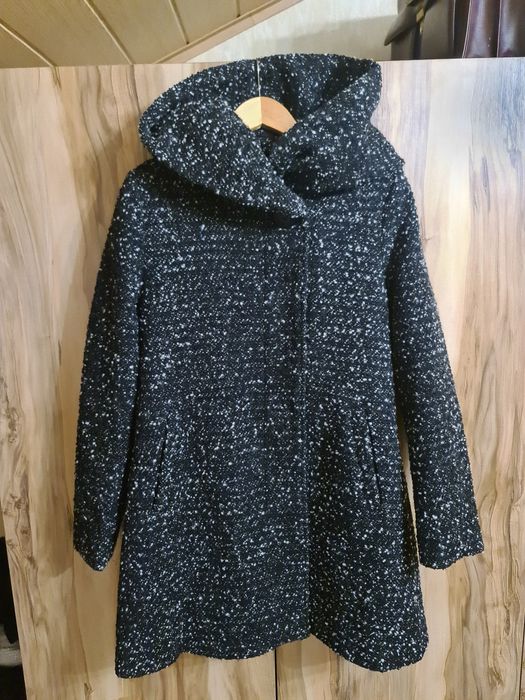 Дамско палто със голяма качулка