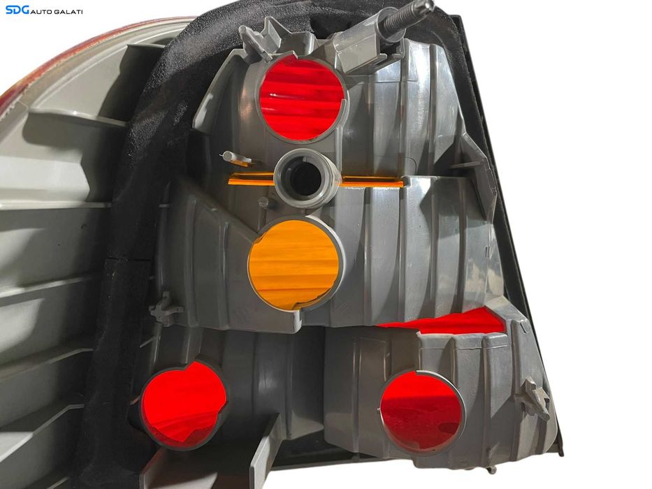 Stop Lampa Tripla Dreapta BMW Seria 3 E46 Berlina Sedan Limuzina 1998 - 2005 Cod 6907934 [LR0185]
