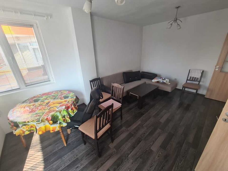 Дава се под наем Двустаен апартамент в Бургас, Славейков - 61 кв.м за 204 € - Снимка #4