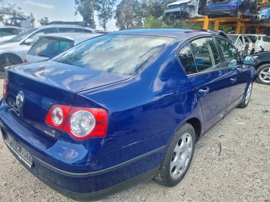 Dezmembrez Volkswagen Passat - B6 (2005 - 2010), 1.6 tdi, manual, CAYC, MDM