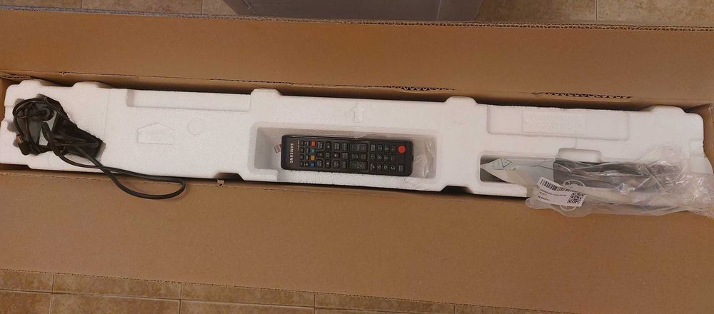 Телевизор за части Samsung UE32M5002