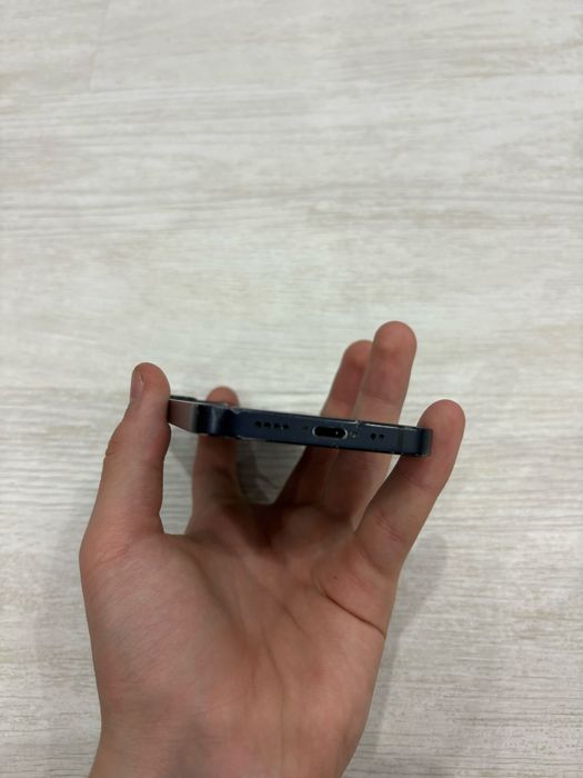 Срочно продам айфон 12 мини