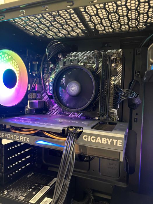 Геймърски компютър AMD Ryzen 5 4500, RTX 3060 12GB, 32GB ram