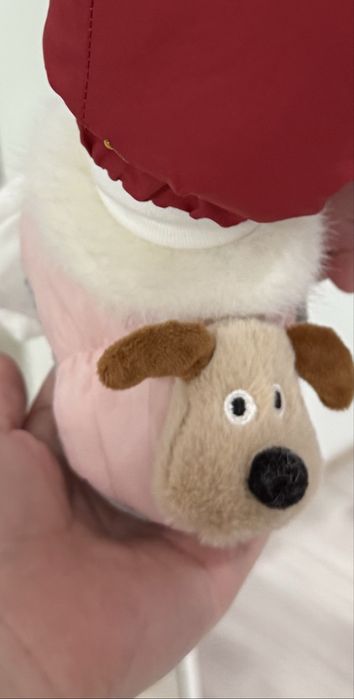 Продам комбинезон с пинетками