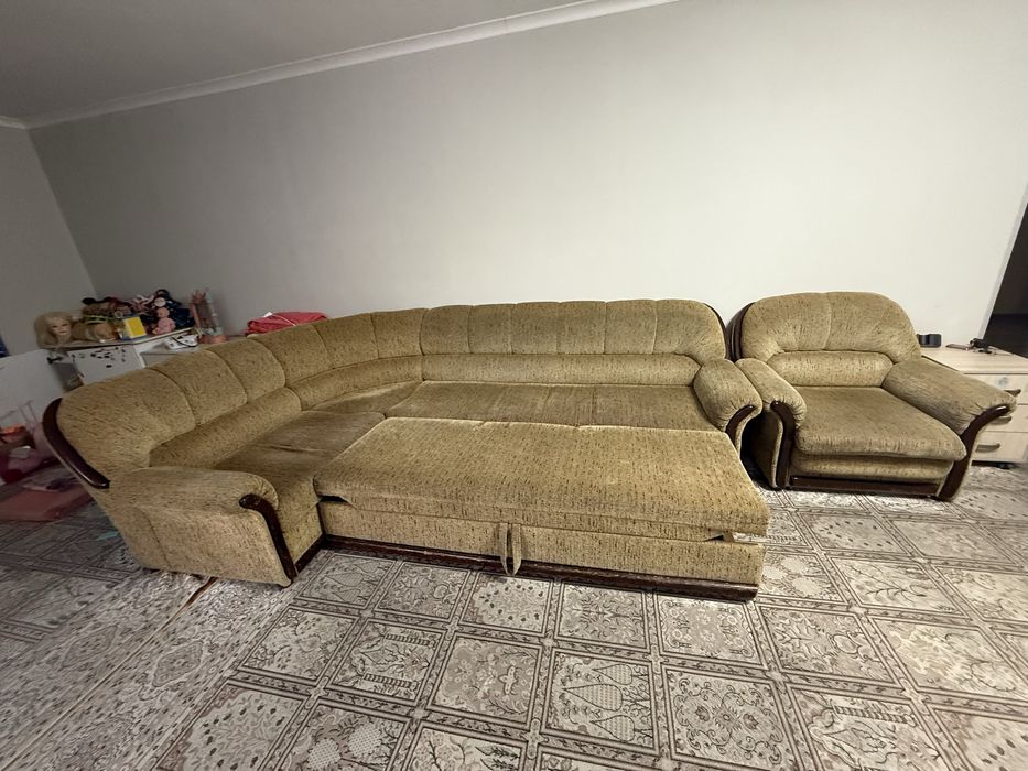 Угловой диван б/у