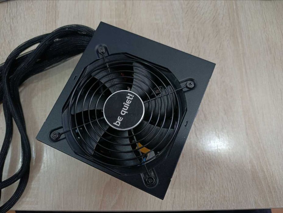 Блок питания be quiet! 700W