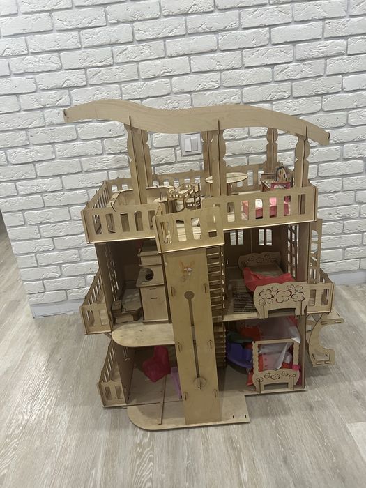 Игрушечный домик