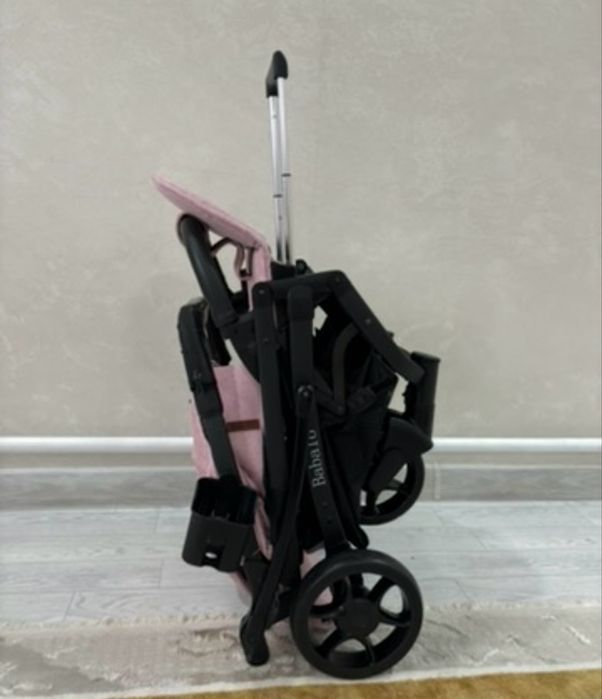 Детская прогулочная коляска