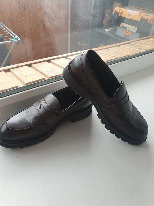 Продам полуботинки