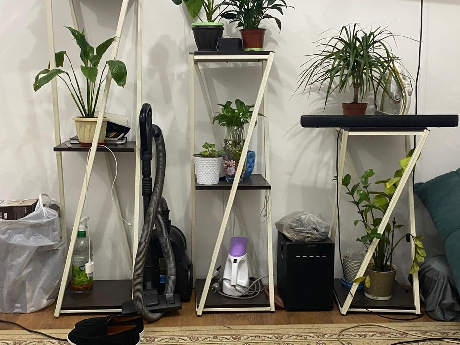 Продам полки для цветов