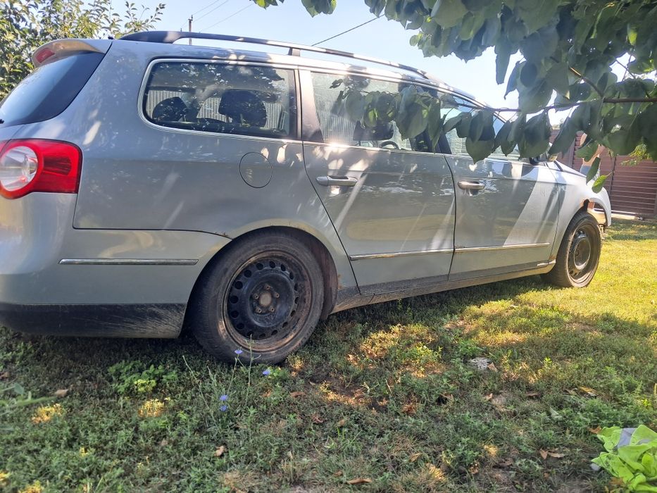 Passat b6 se dezmembrează sau se vinde întreaga