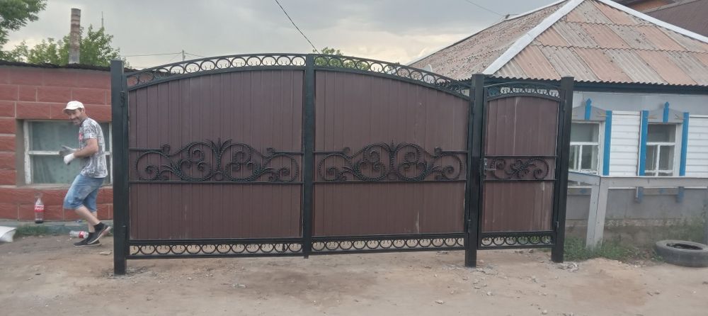 Ворота продам большой выбор!