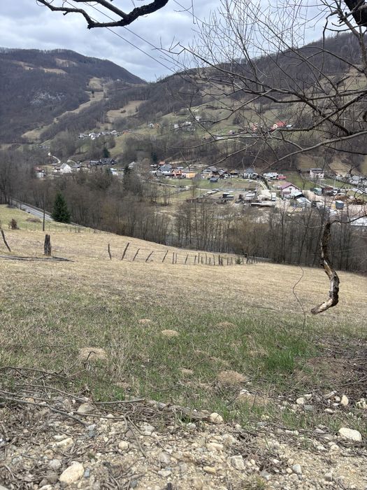 De vanzare teren Campeni