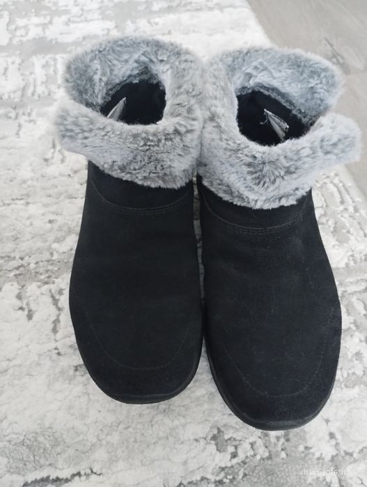 Cizme dama Skechers scurte,piele intoarsa mar 39