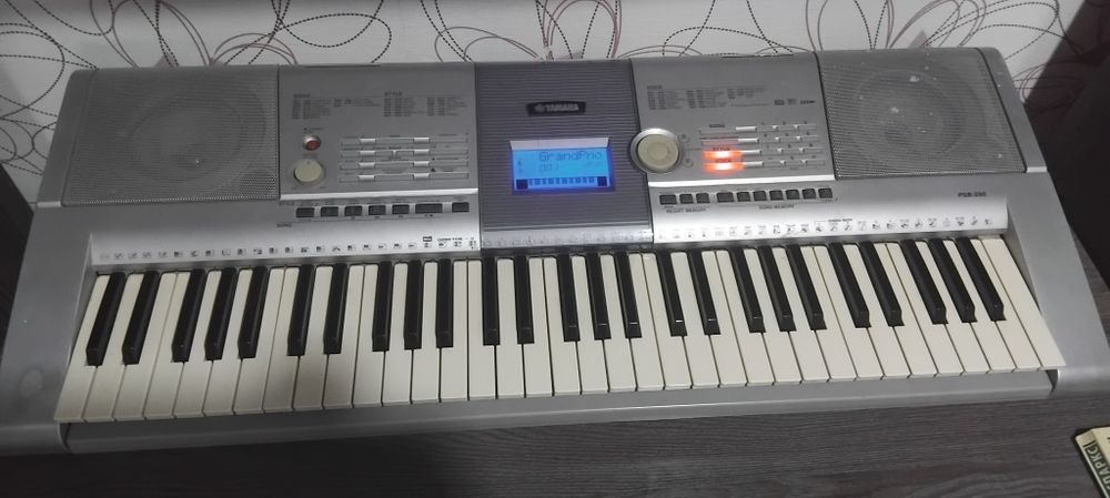 Синтезатор ямаха пср:295