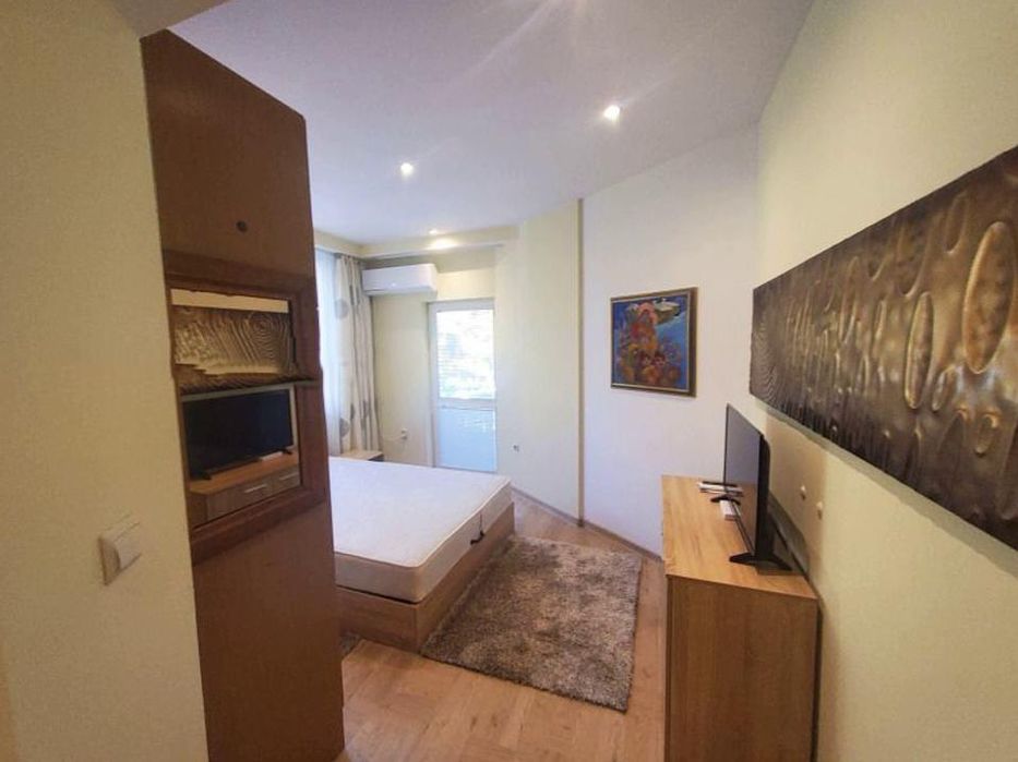 Дава се под наем Едностаен апартамент в Банкя - 40 кв.м за 450 € - Снимка #2