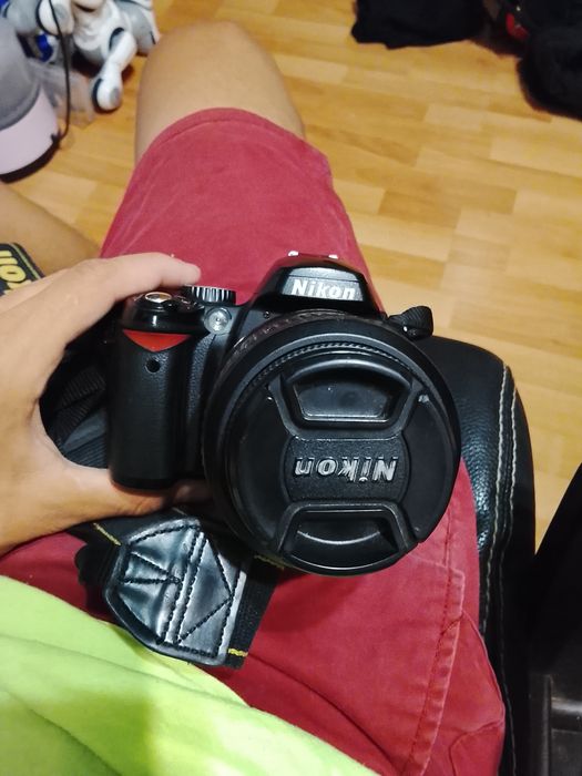 Фотоаппарат Nikon D60 + объектив 18-55