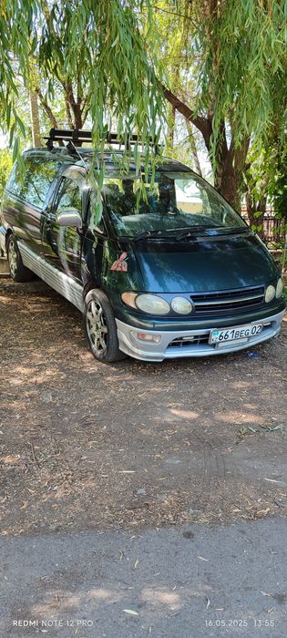 Тойота Эстима Люсида