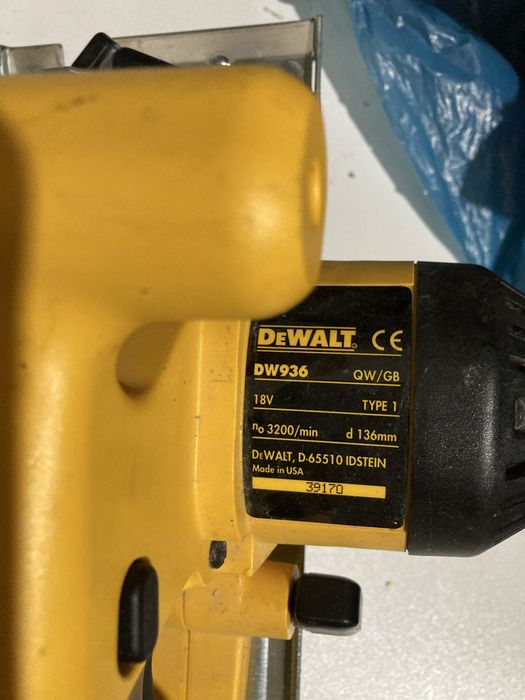 Fierastrau Circular Dewalt 18v DW 936 Doar Corp