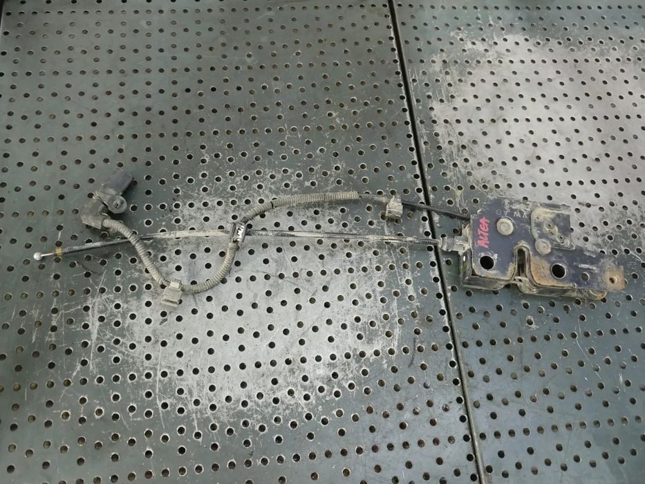 broasca capota seat altea 5p 5p0823509b