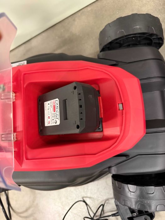 R20 Косачка Li-ion 360mm 35L 1x4Ah RDP-SLM20