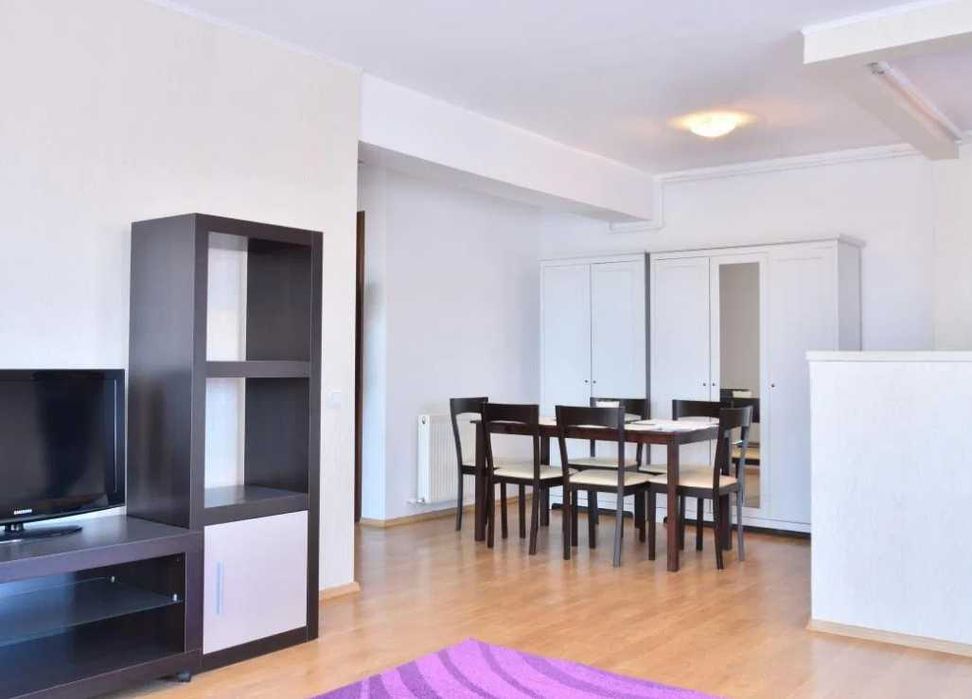 Дава се под наем Двустаен апартамент в Пловдив, Център - 48 кв.м за 204 € - Снимка #2