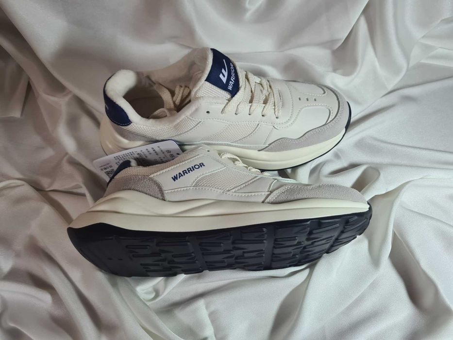 Утеплённые кросовки