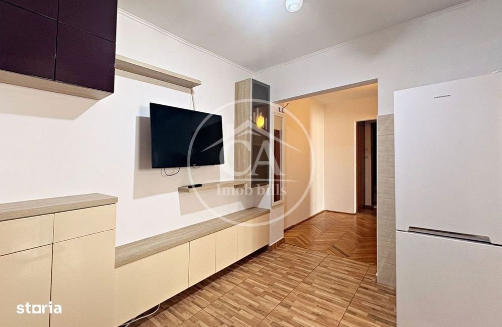 Apartament cu 3 camere de închiriat în zona Rogerius, Oradea