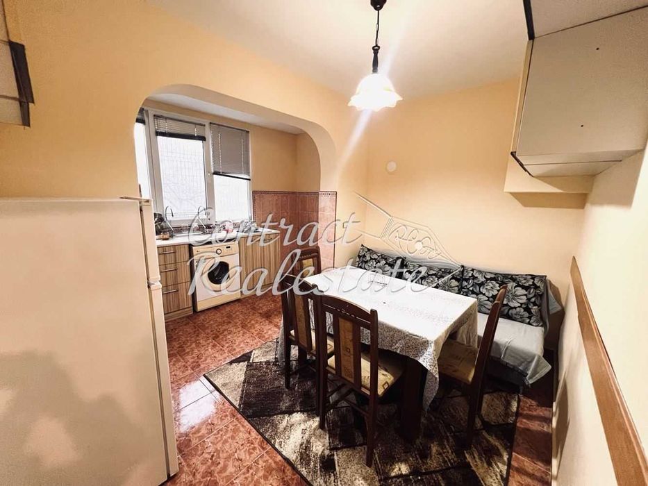 Ексузивно Тристаен Обзаведен Левски ! С ключ в агенцията !