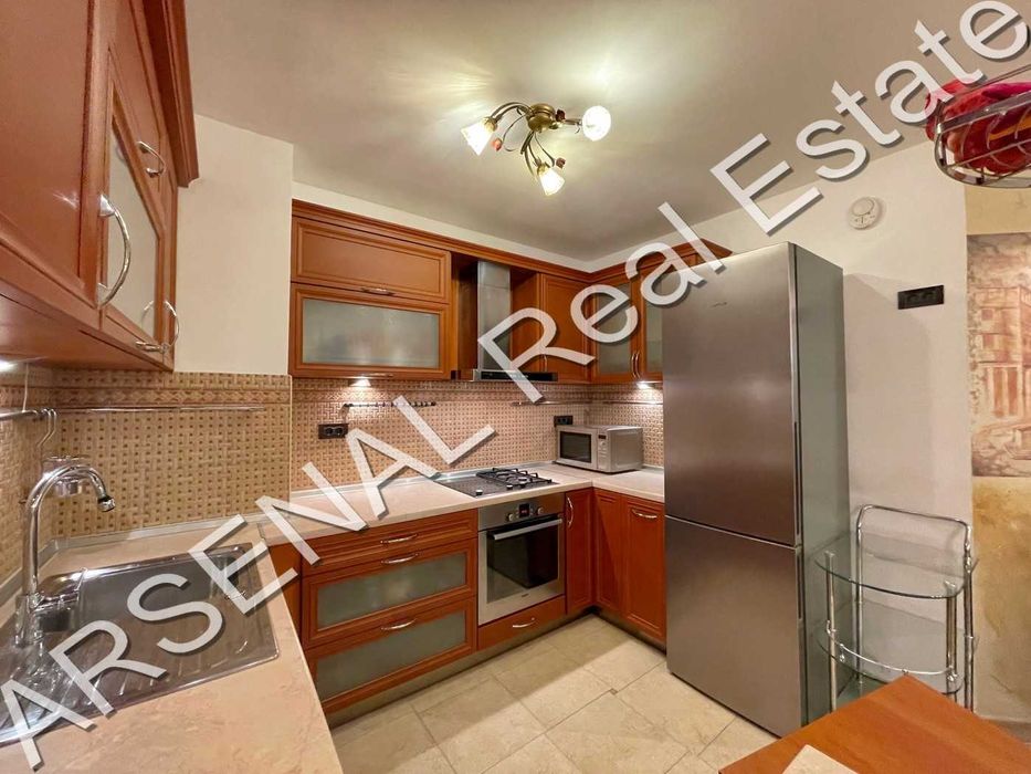 Дава се под наем Тристаен апартамент в София, Павлово - 135 кв.м за 1400 € - Снимка #2