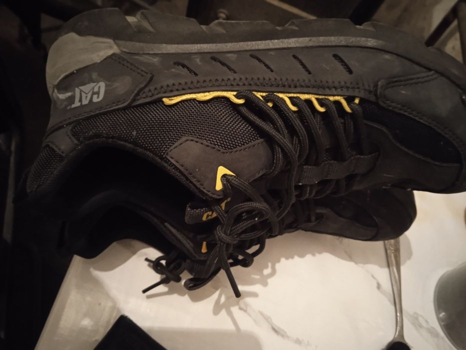 Кроссовка осень зима