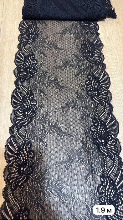 Продаю кружево черное